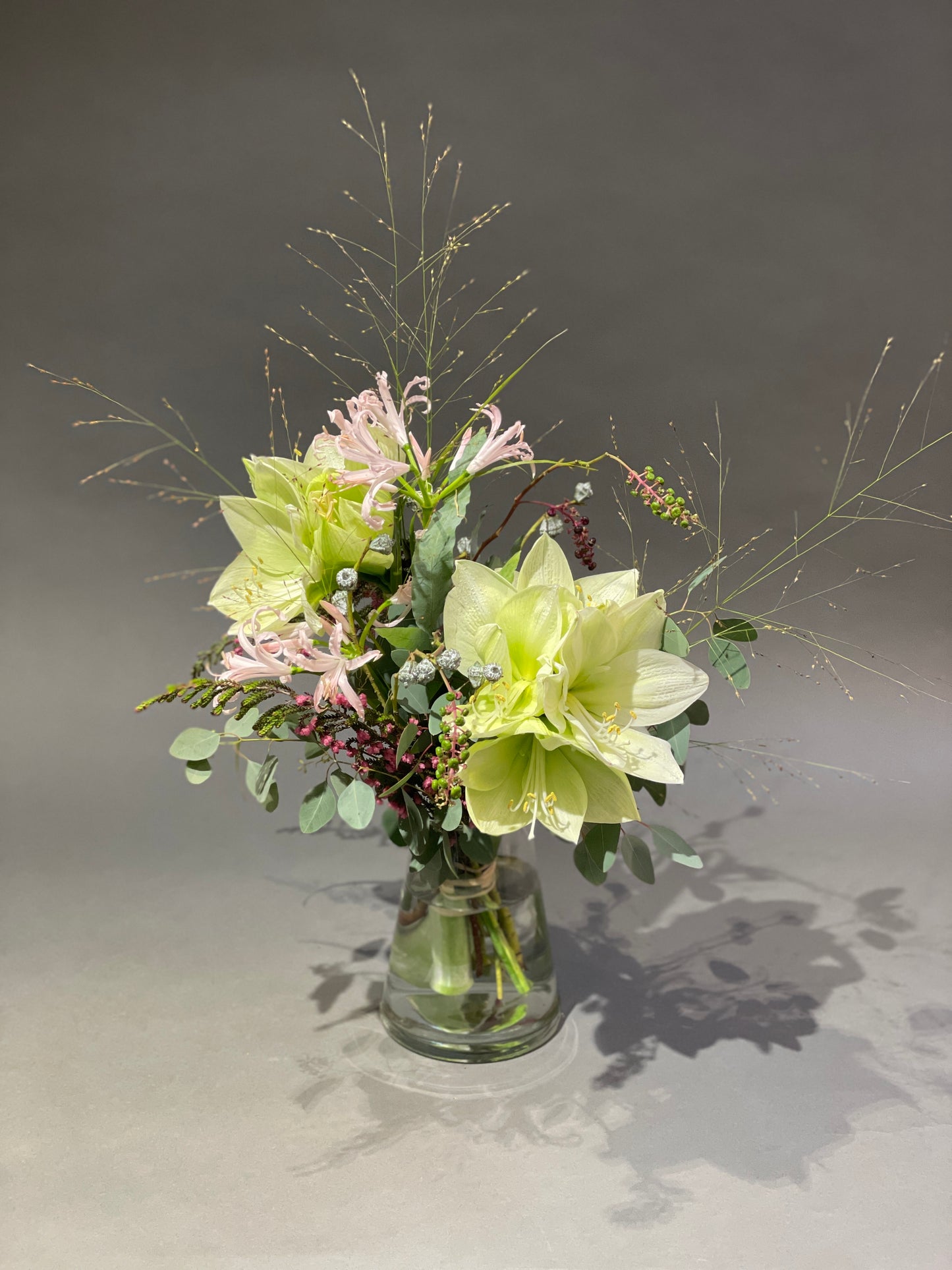 Medium size winter bouquet