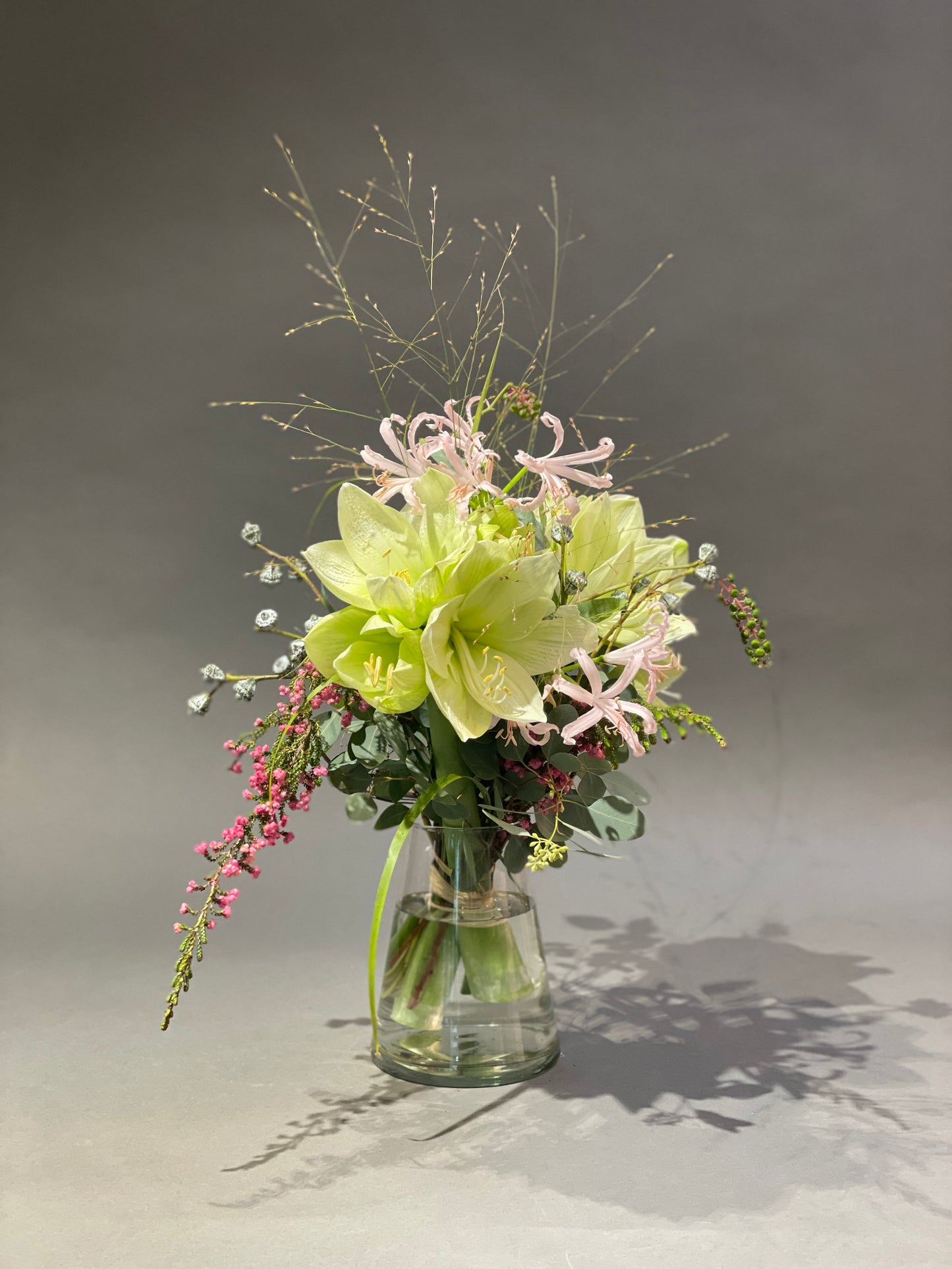 Medium size winter bouquet