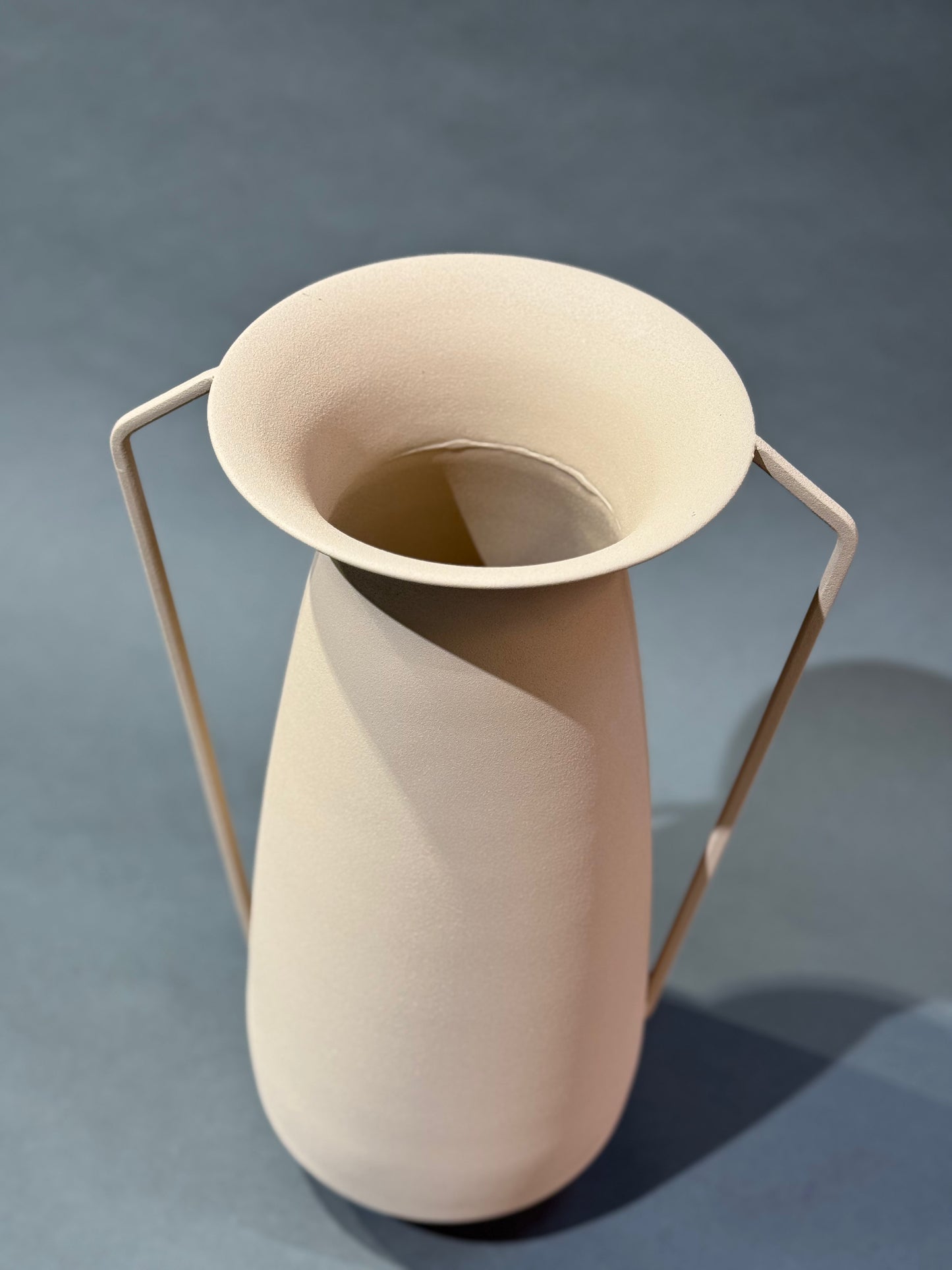 Roman Vasen - Polspotten