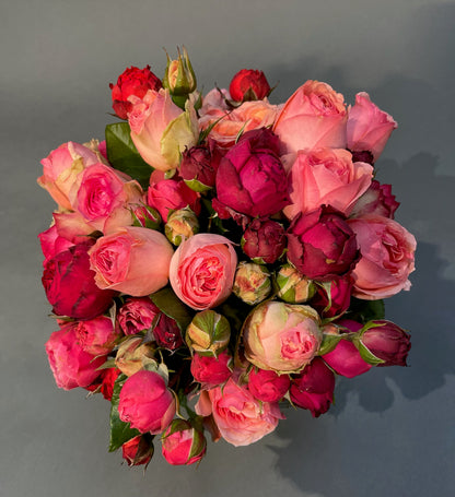 Outdoor rose bouquet